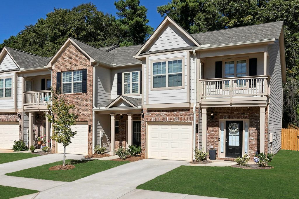 New homes in Covington near amazing restaurants!