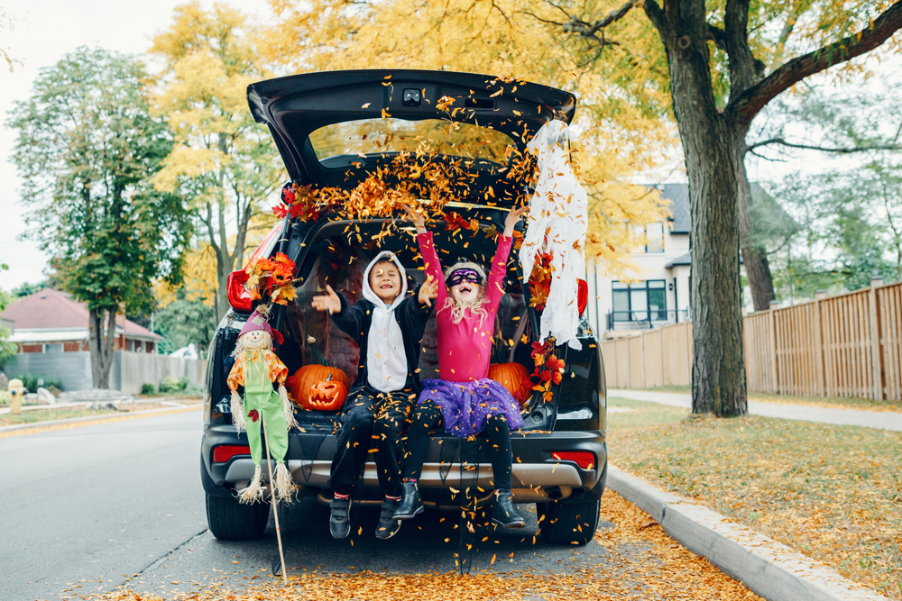 Kids in the Car Celebrating Fall ©Anna Kraynova