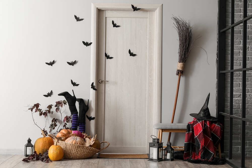 Halloween Theme Door Decor ©Pixel-Shot